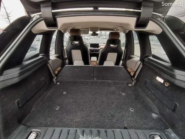 BMW i3 2014 · AT