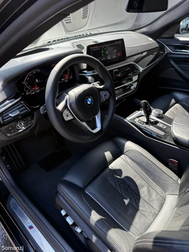 BMW 5 series 2020 · 2.0 AT