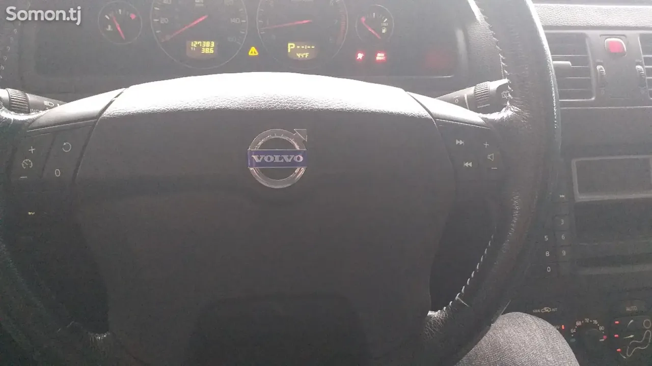 Volvo XC90 2004 · 2.5 AT
