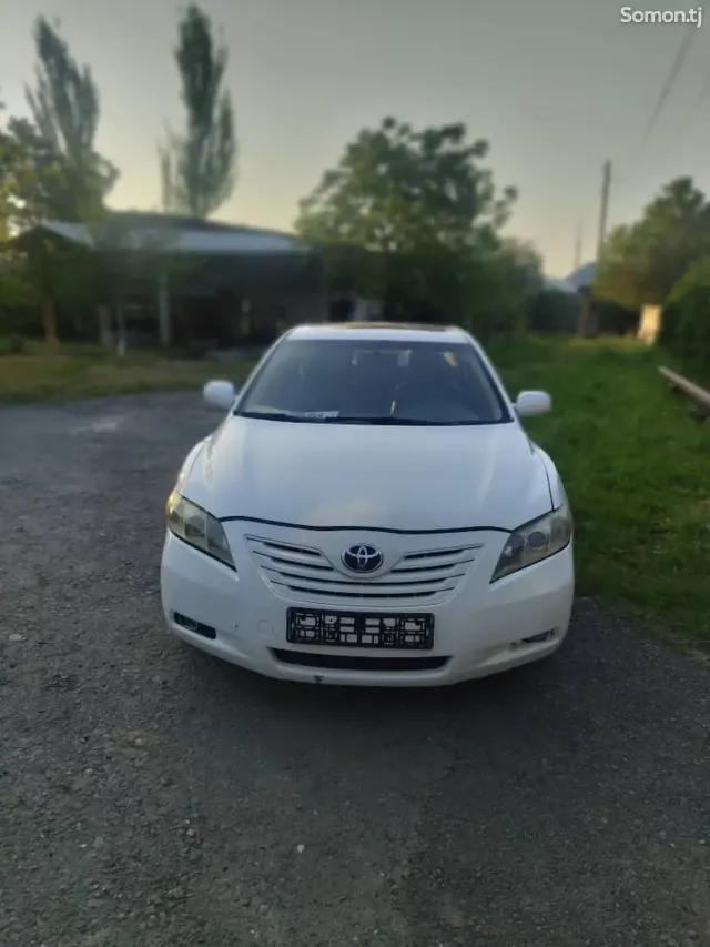Toyota Camry 2009 · 2.4 AT