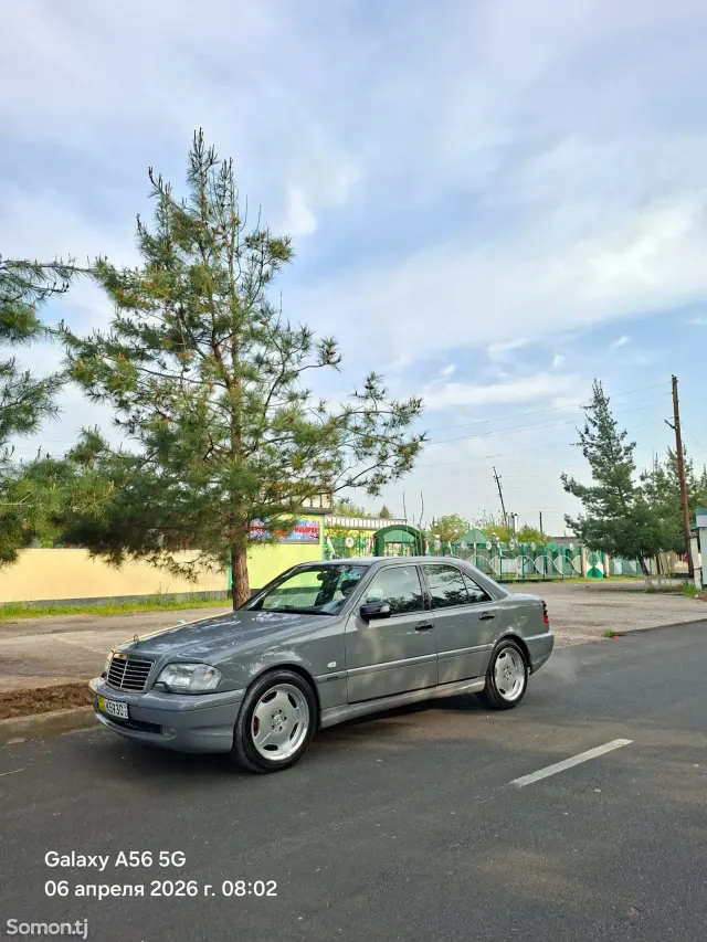 Mercedes-Benz C class 1998 · 4.3 AT