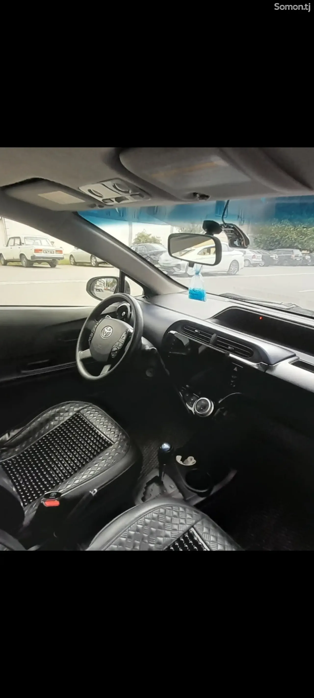 Toyota Aqua 2016 · 1.5 AT