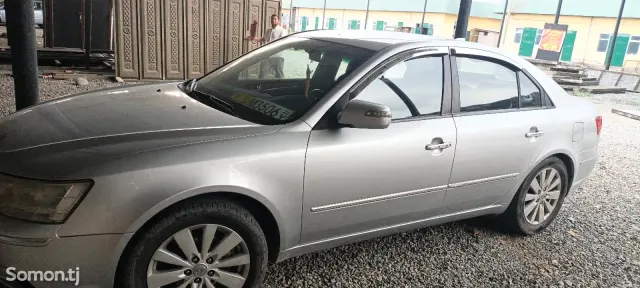 Hyundai Sonata 2010 · 2.0 AT