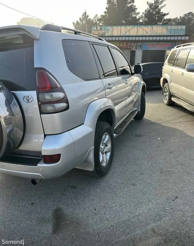 Toyota Land Cruiser Prado 2006 · 3.0 AT