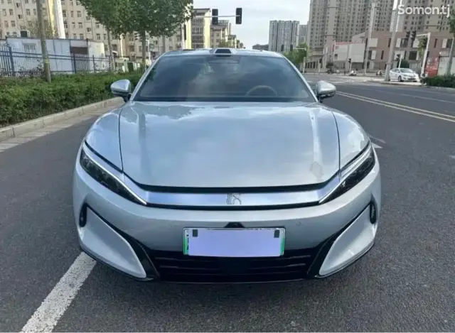 BYD Han 2026 · AT