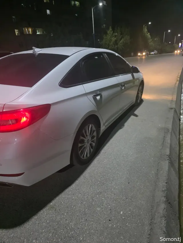 Hyundai Sonata 2016 · 2.0 AT