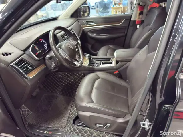 Roewe RX8 2018 · AT
