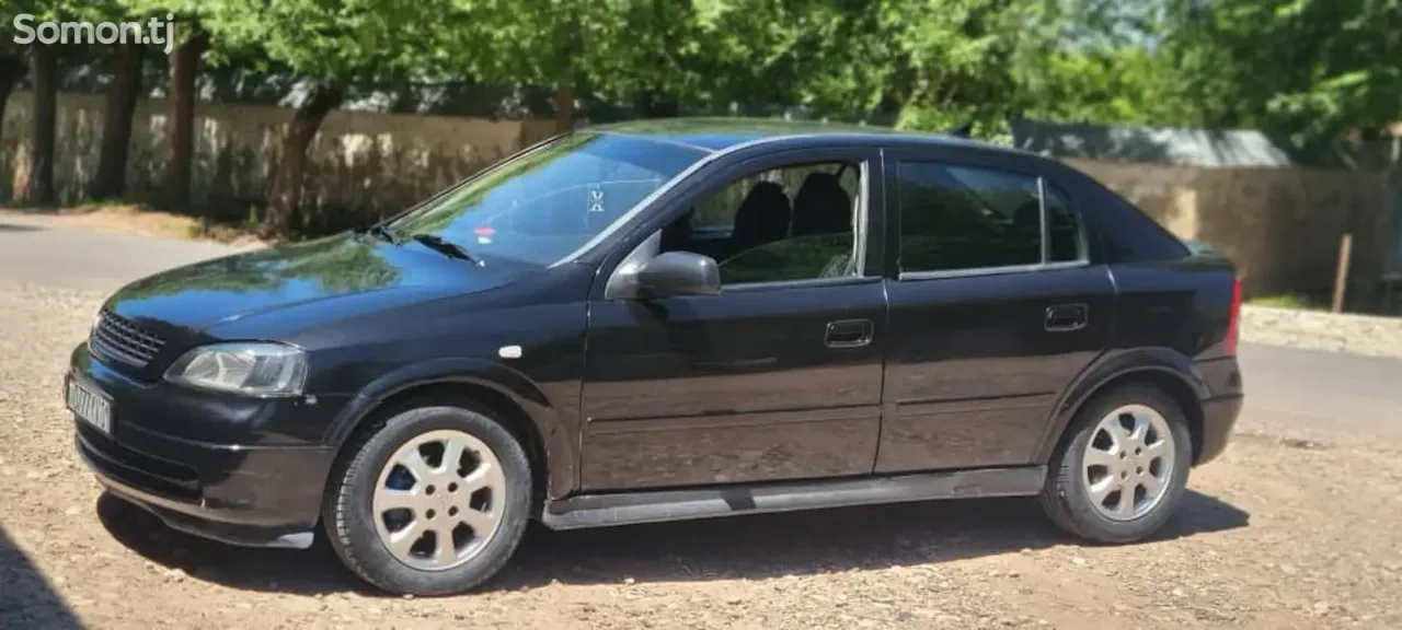 Opel Astra G 2000 · 1.6 MT