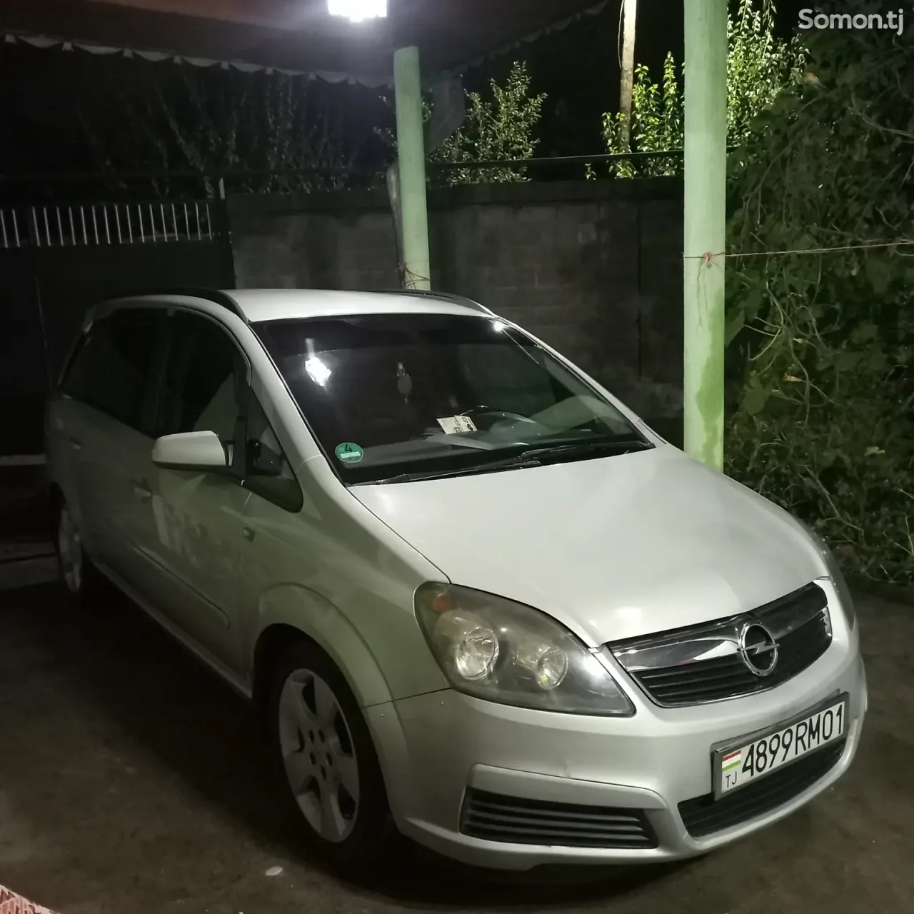 Opel Zafira 2006 · 1.8 MT