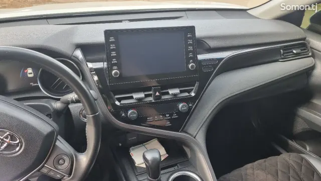 Toyota Camry 2023 · 2.5 AT