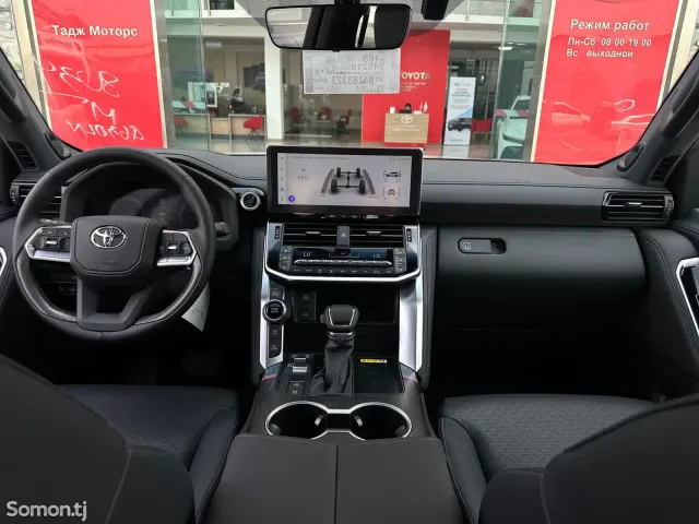 Toyota Land Cruiser 2025 · 3.5 AT