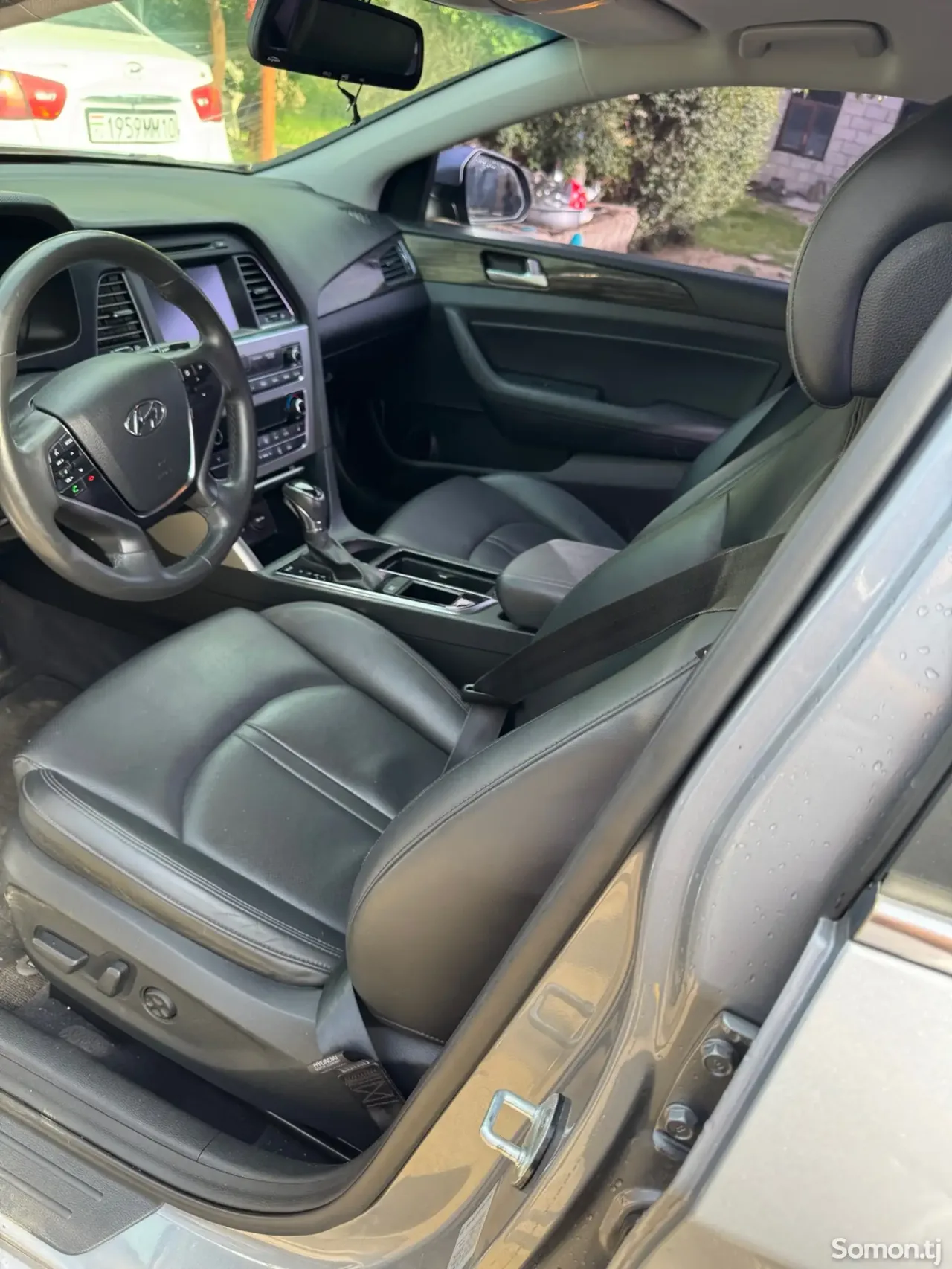 Hyundai Sonata 2015 · 2.0 AT