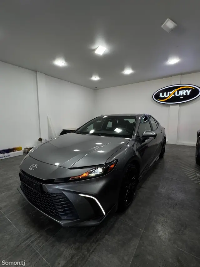 Toyota Camry 2025 · 2.5 AT