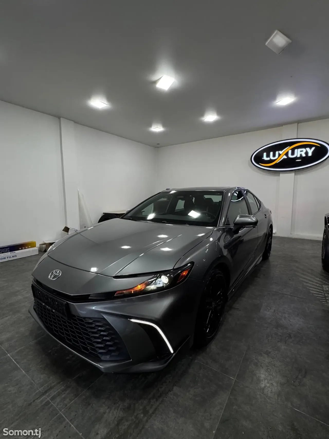 Toyota Camry 2025 · 2.5 AT