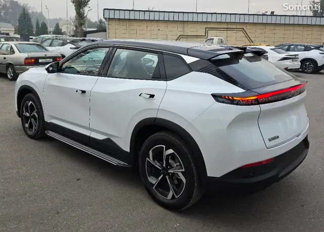 Dongfeng L7 2025 · AT
