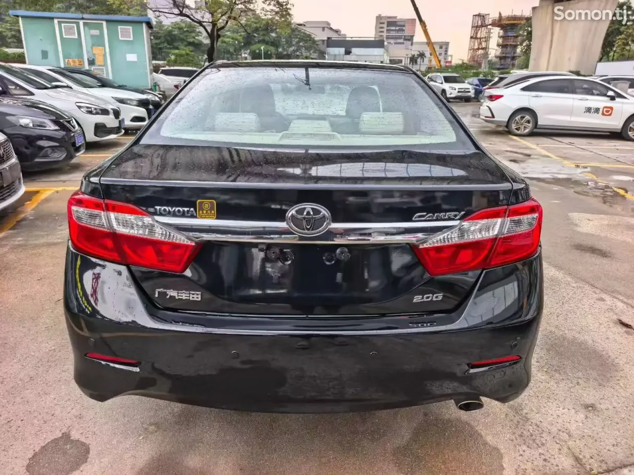 Toyota Camry 2014 · 2.0 AT