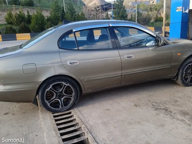 Daewoo Leganza 1997 · 2.0 MT