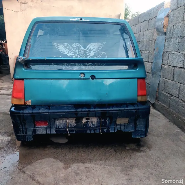 Daewoo Tico 1996 · 1.1 MT