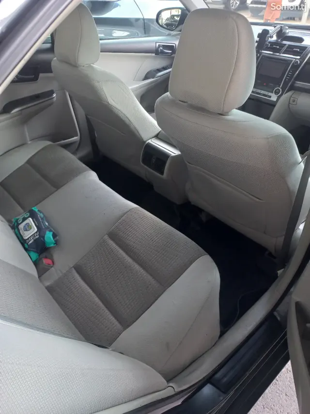 Toyota Camry 2013 · 2.5 AT