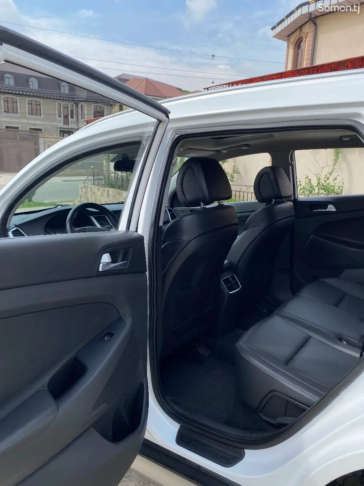 Hyundai Tucson 2016 · 1.6 AT