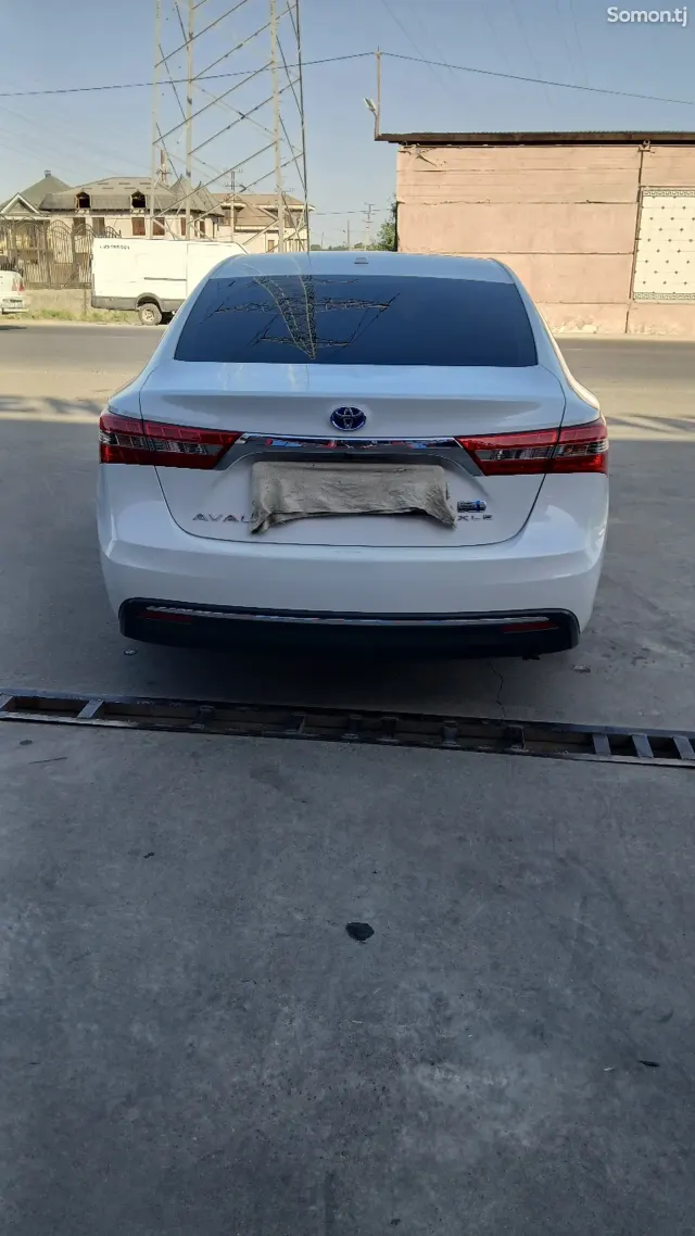 Toyota Avalon 2018 · 2.5 AT