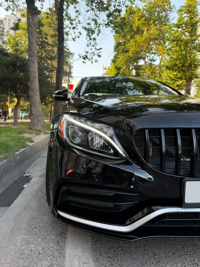 Mercedes-Benz C class 2016 · 2.0 AT