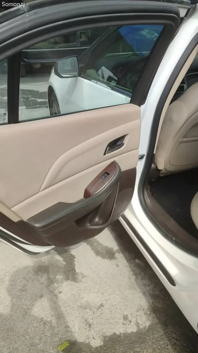 Chevrolet Malibu 2013 · 2.4 AT