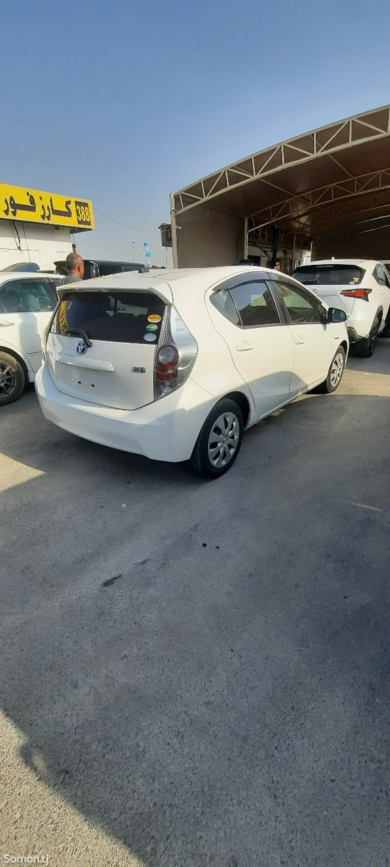 Toyota Aqua 2014 · 1.5 AT