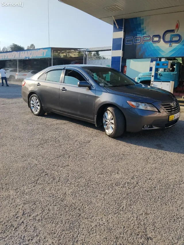 Toyota Camry 2007 · 2.4 AT