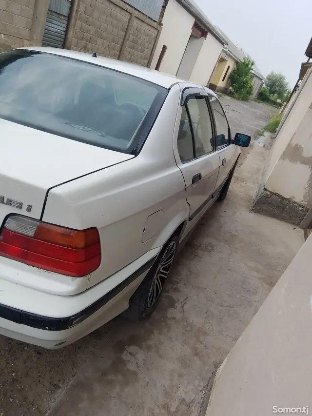 BMW 3 series 1997 · 1.8 MT