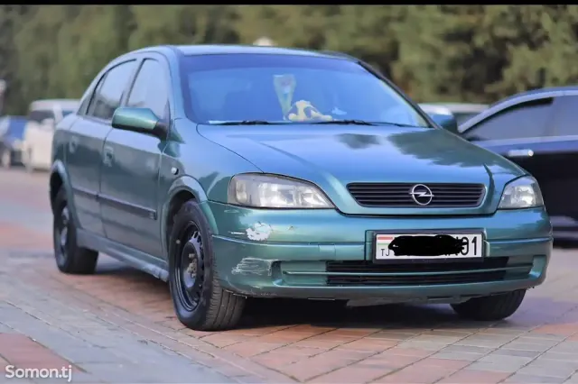 Opel Astra G 1999 · 1.6 MT