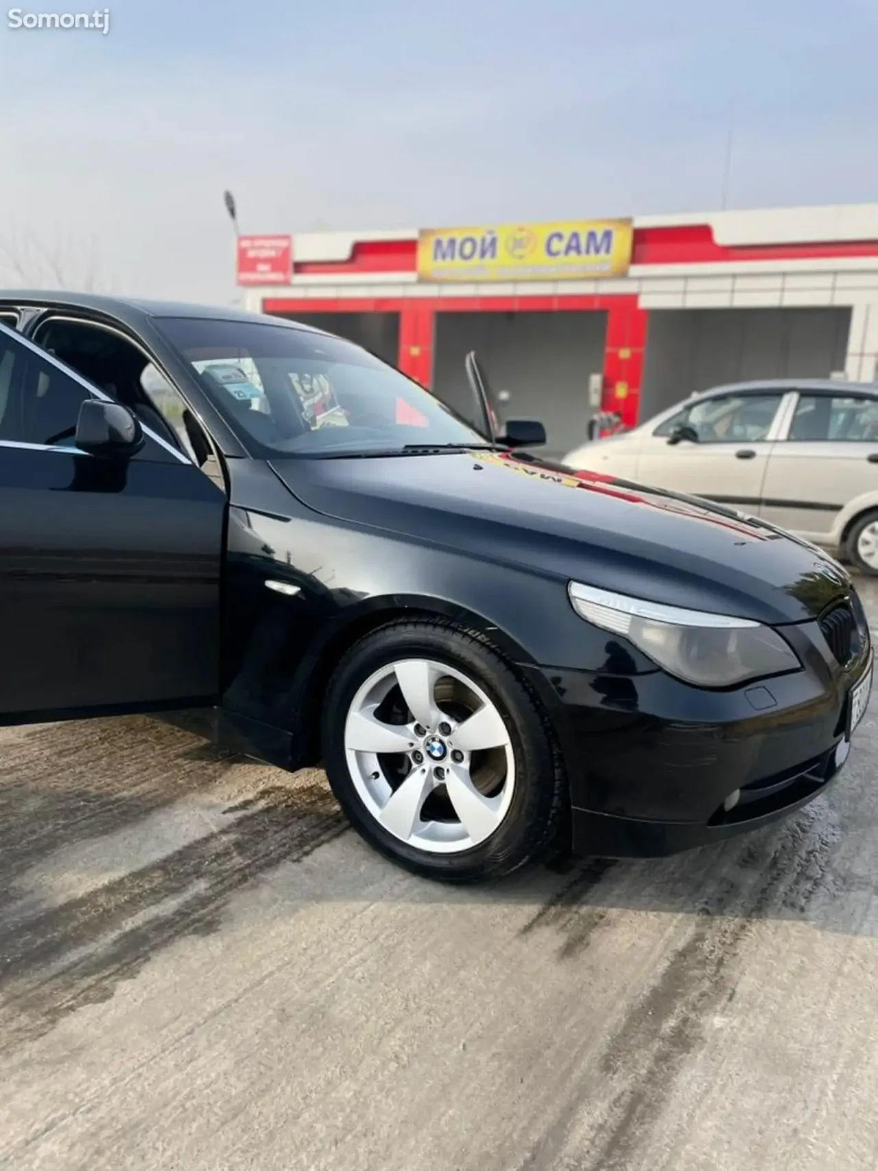 BMW 5 series 2006 · 2.0 AT