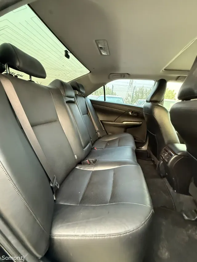 Toyota Camry 2016 · 2.5 AT