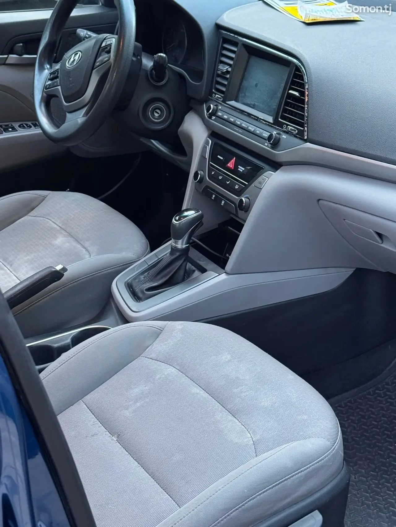 Hyundai Elantra 2017 · 2.0 AT