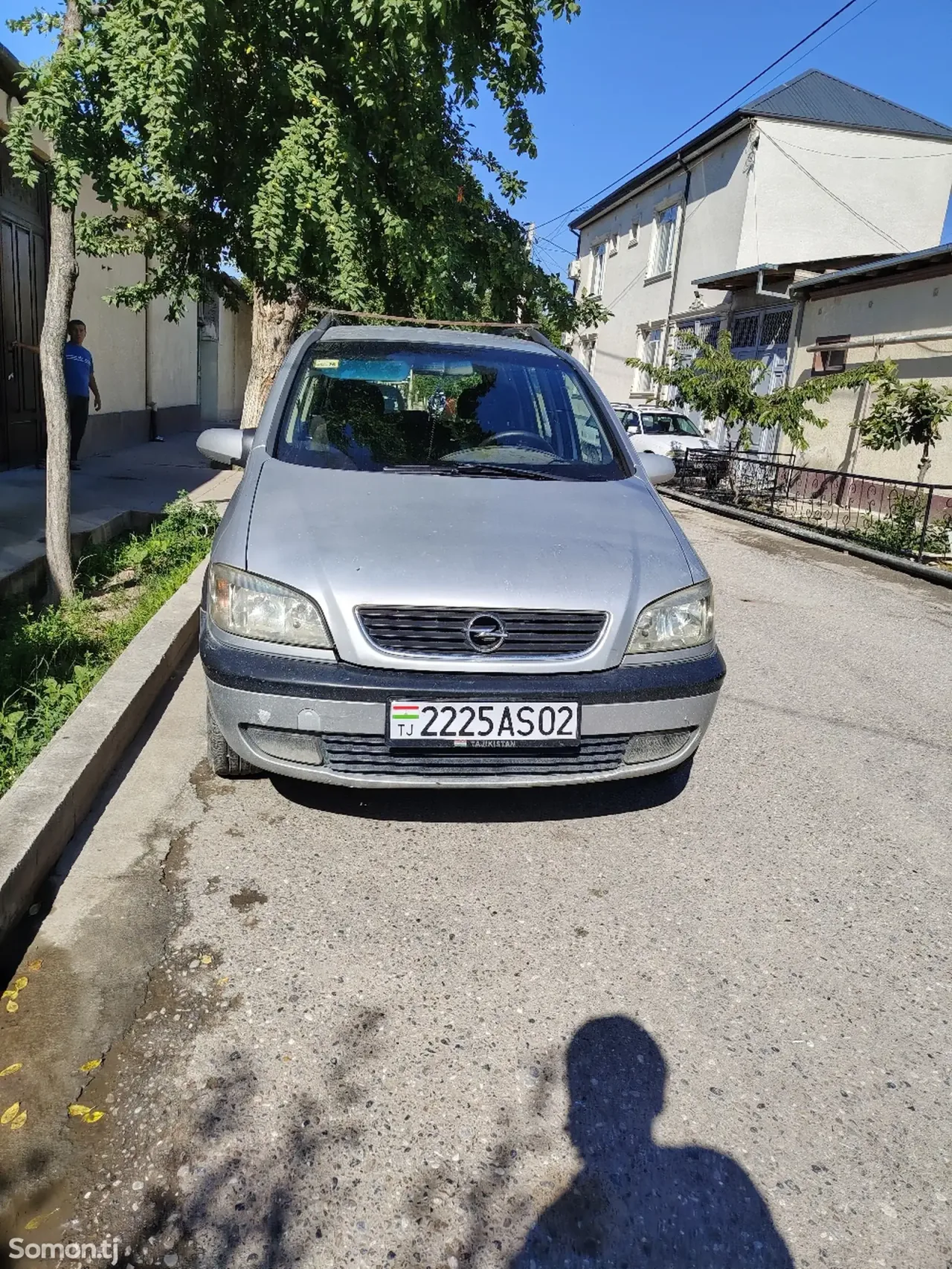 Opel Zafira 1999 · 1.6 MT