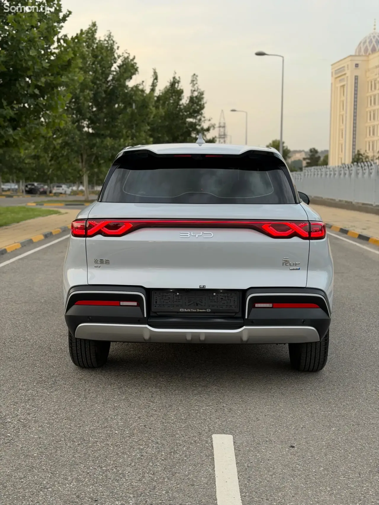 BYD Yuan Up 2025 · AT