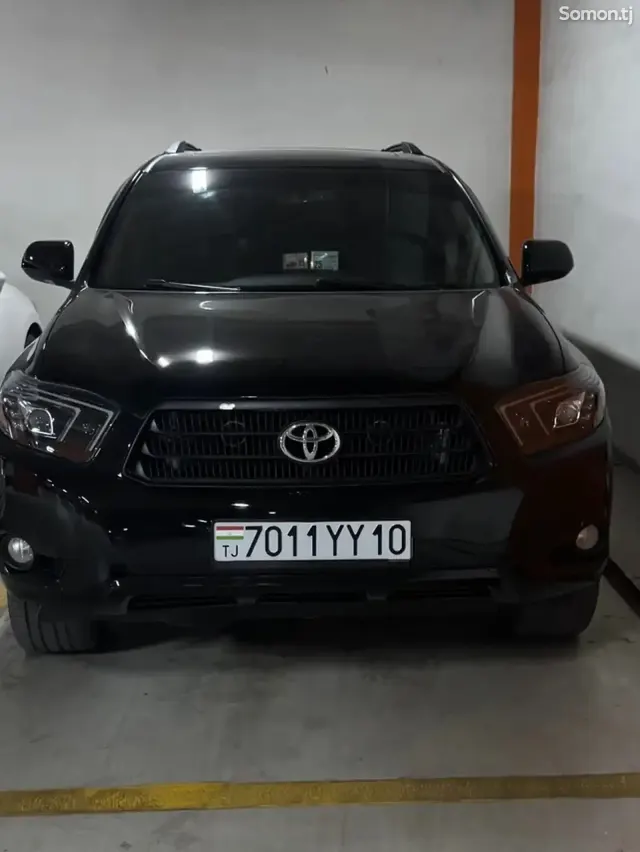 Toyota Highlander 2010 · 3.3 AT