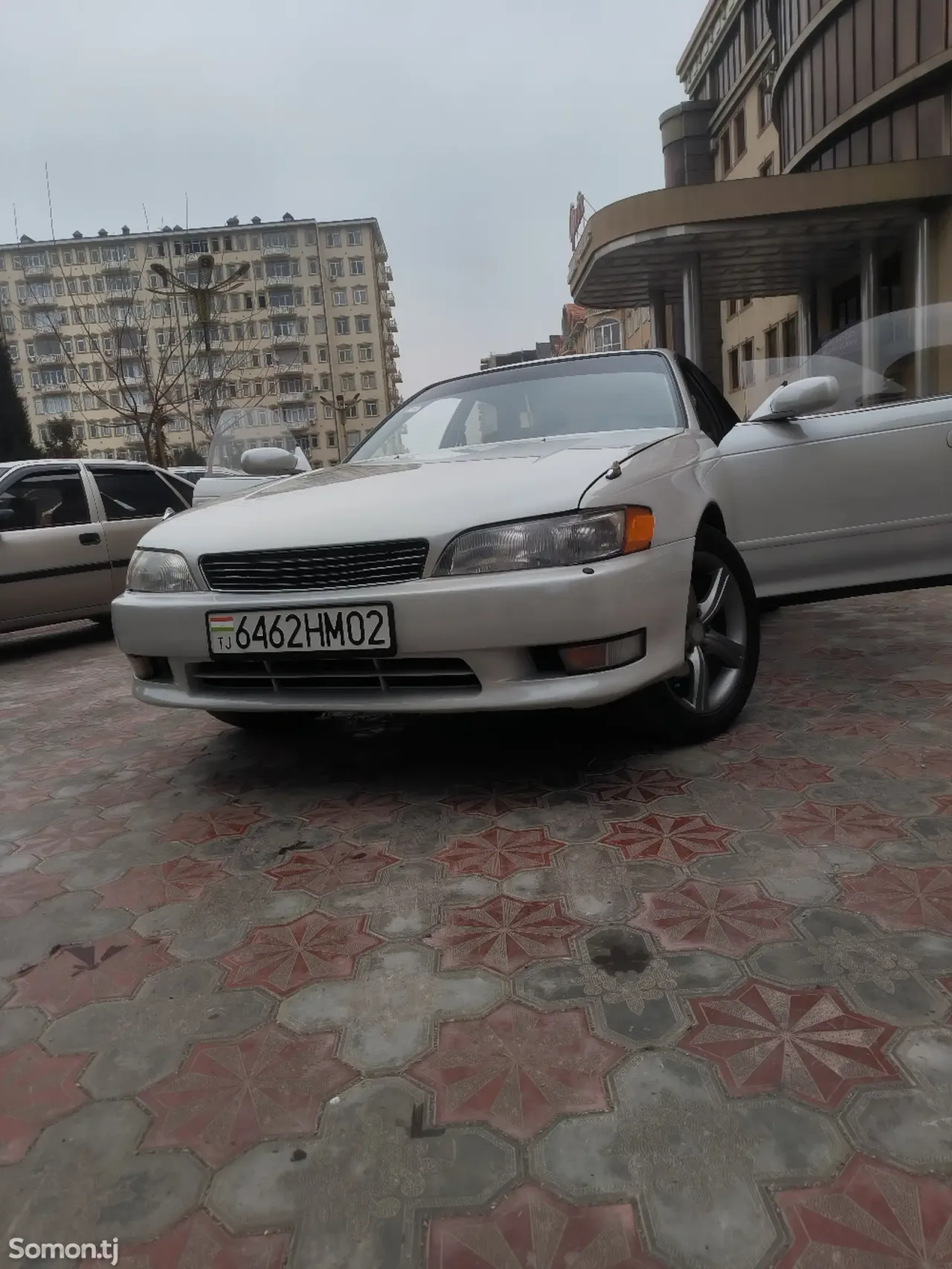 Toyota Mark II 1990 · 2.5 AT