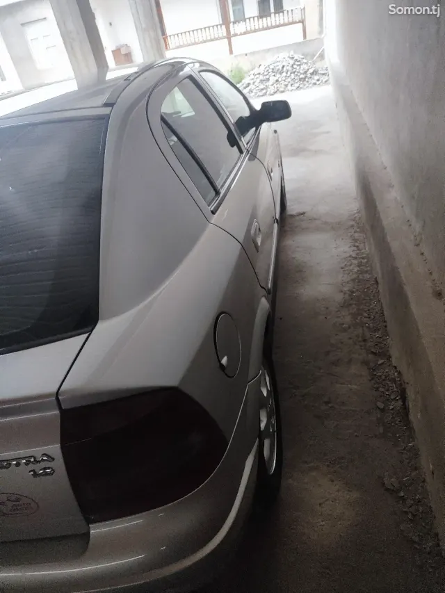 Opel Astra G 2003 · 1.6 MT