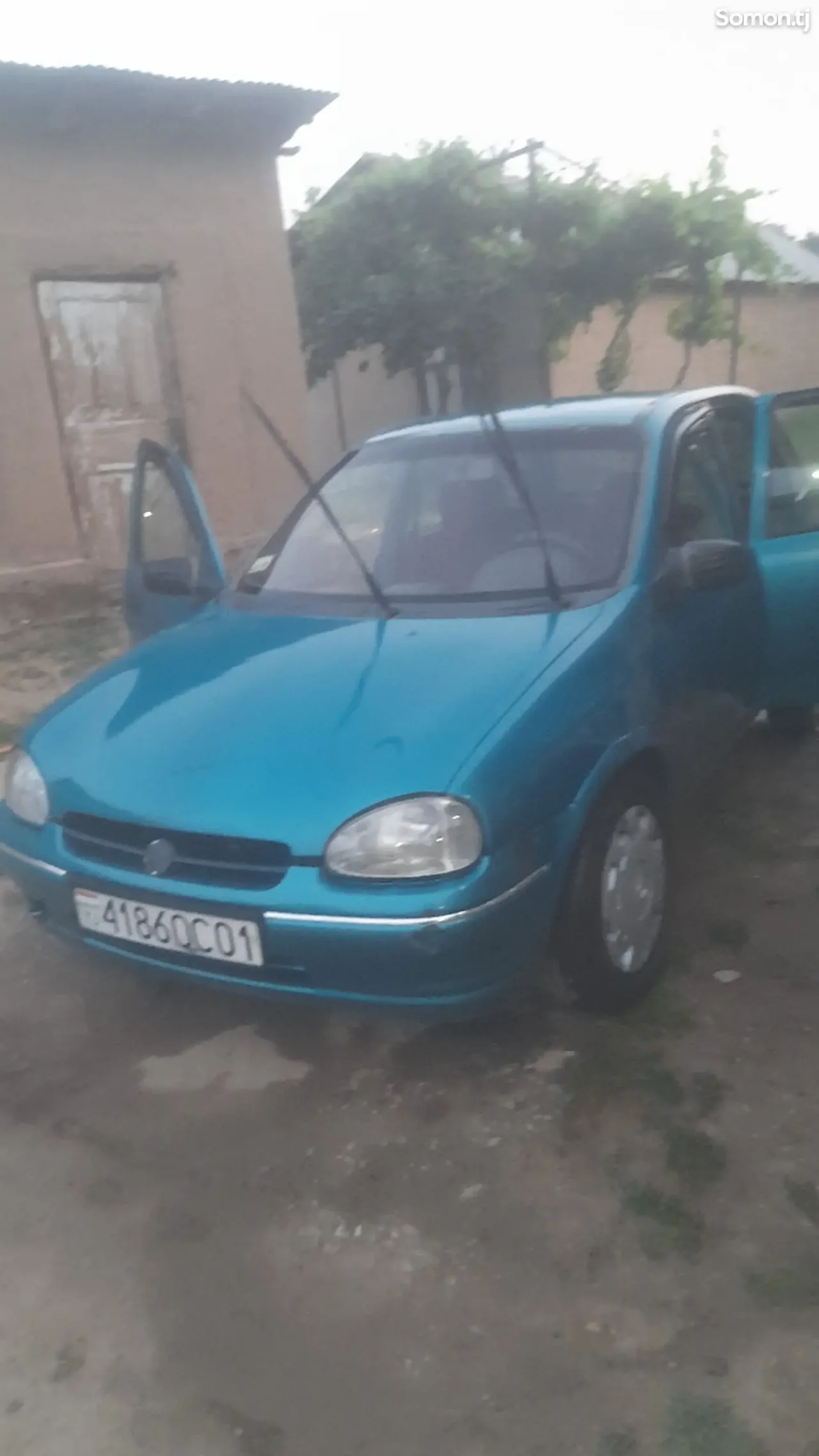 Opel Corsa 1994 · 1.6 MT