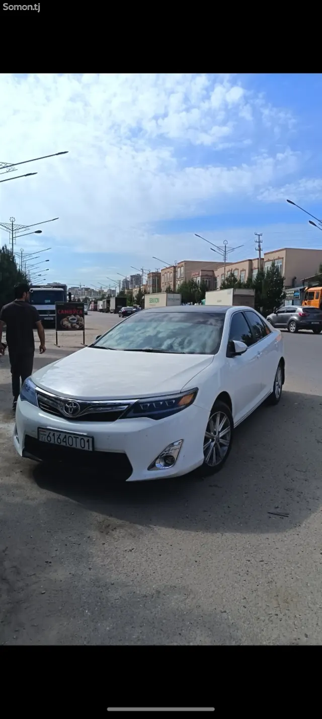 Toyota Camry 2012 · 2.5 AT
