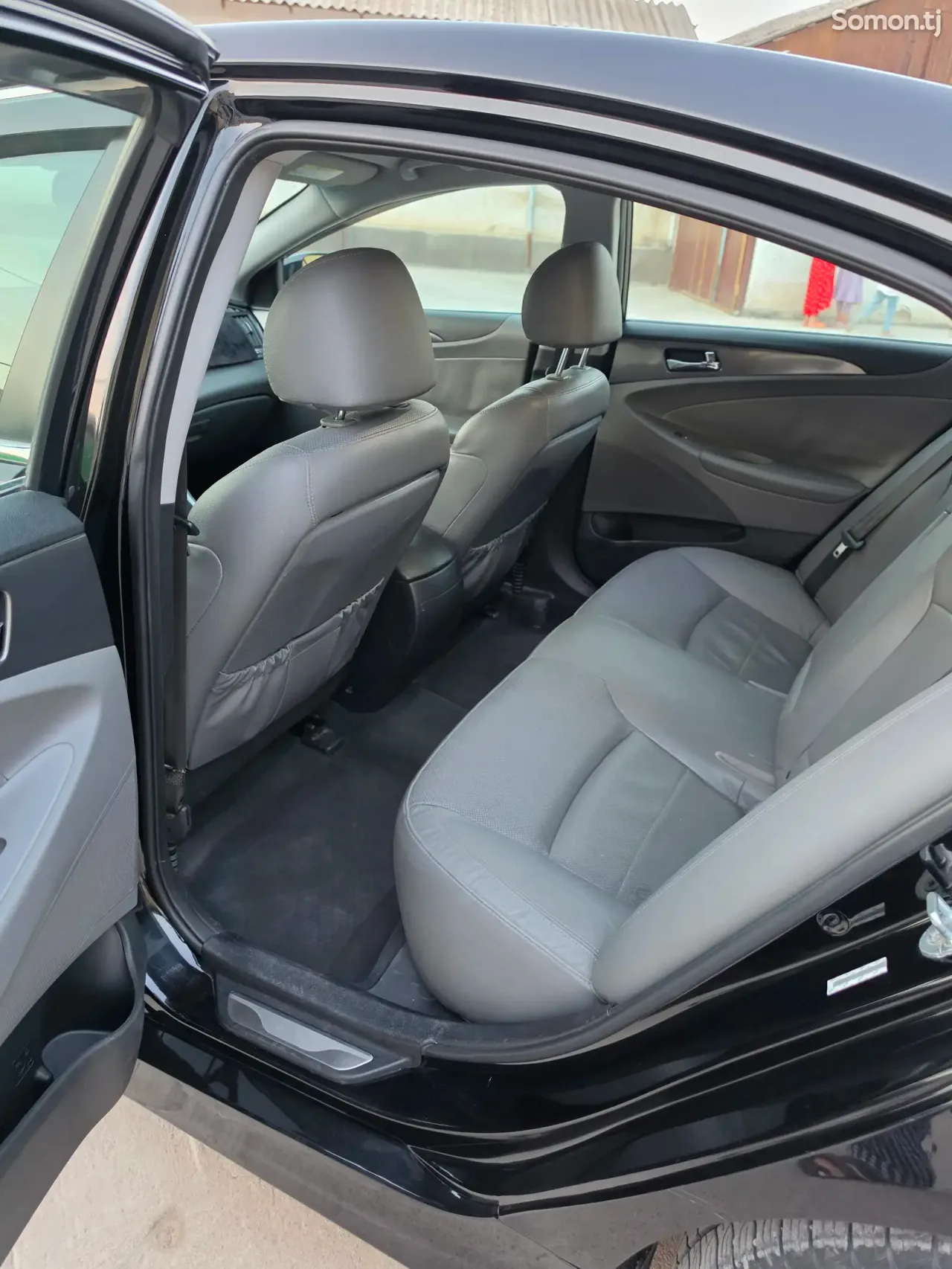 Hyundai Sonata 2015 · 2.4 AT