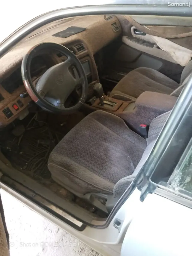 Toyota Corona Mark II 1997 · 2.4 AT