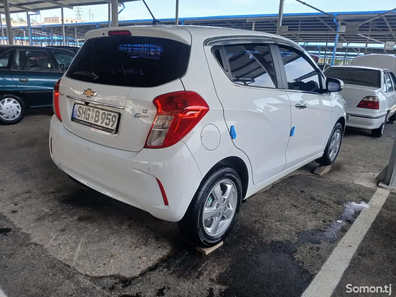 Chevrolet Spark 2016 · 1.0 AT