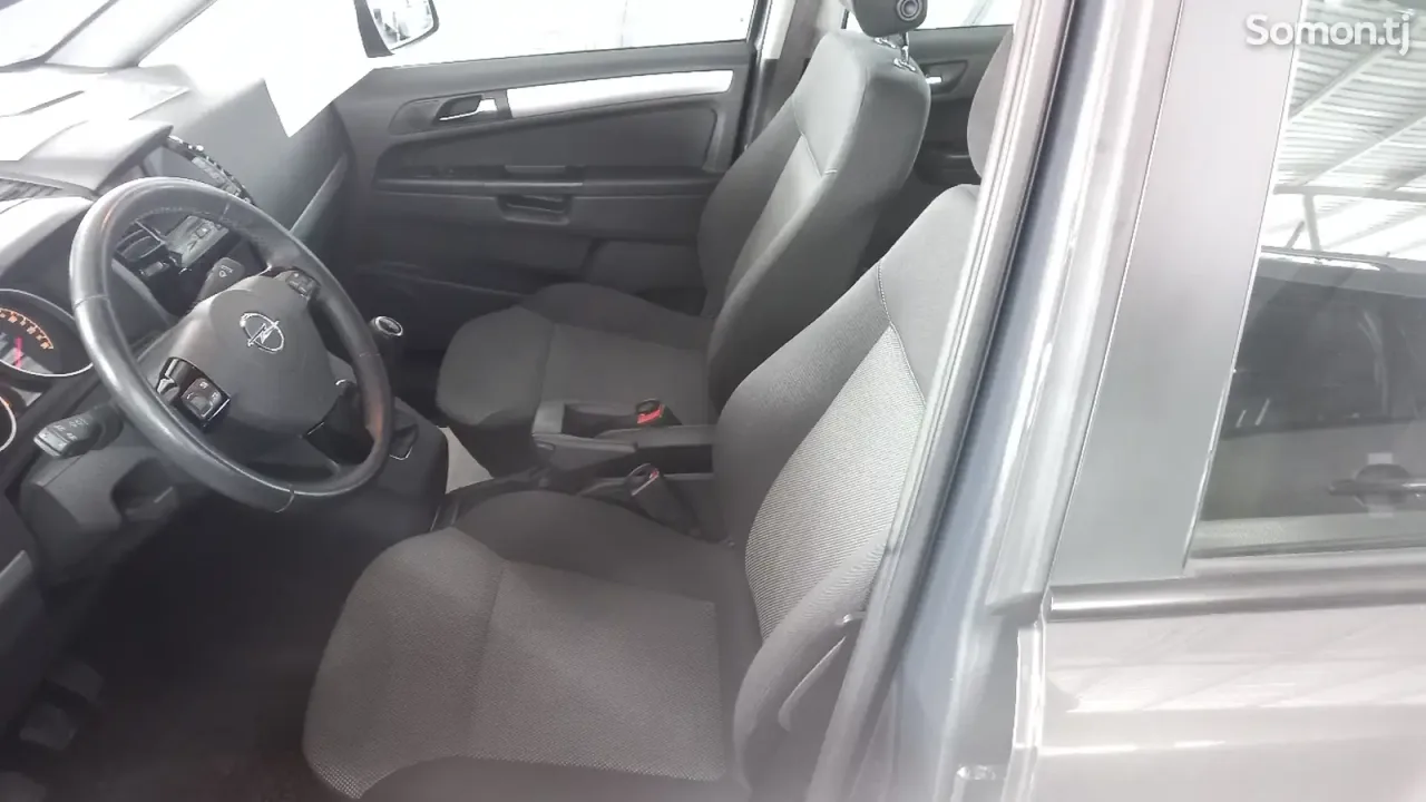 Opel Zafira 2014 · 1.8 MT