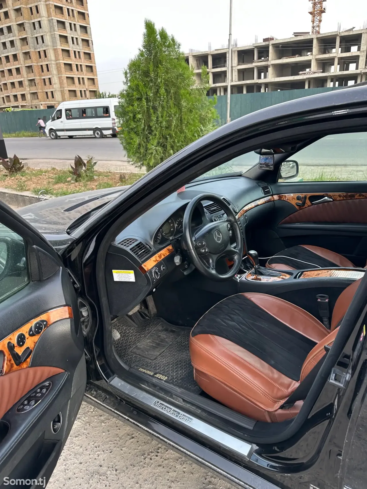 Mercedes-Benz E class 2009 · 3.5 AT