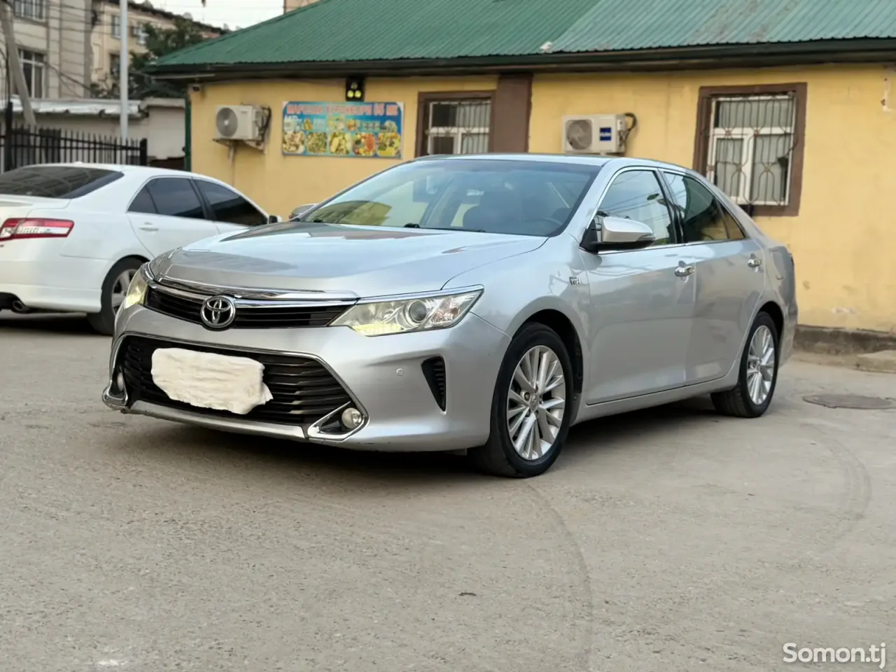 Toyota Camry 2016 · 2.5 AT