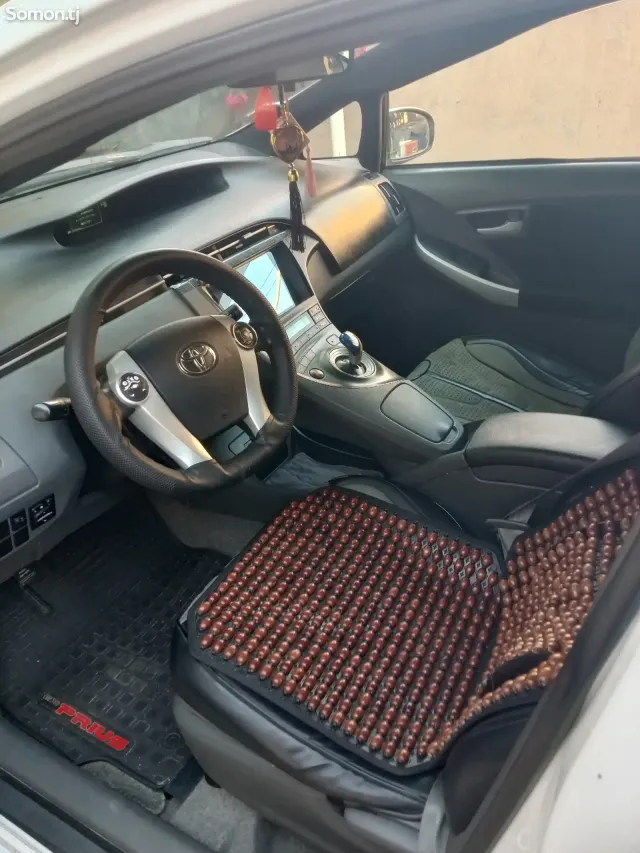 Toyota Prius 2010 · 1.8 CVT