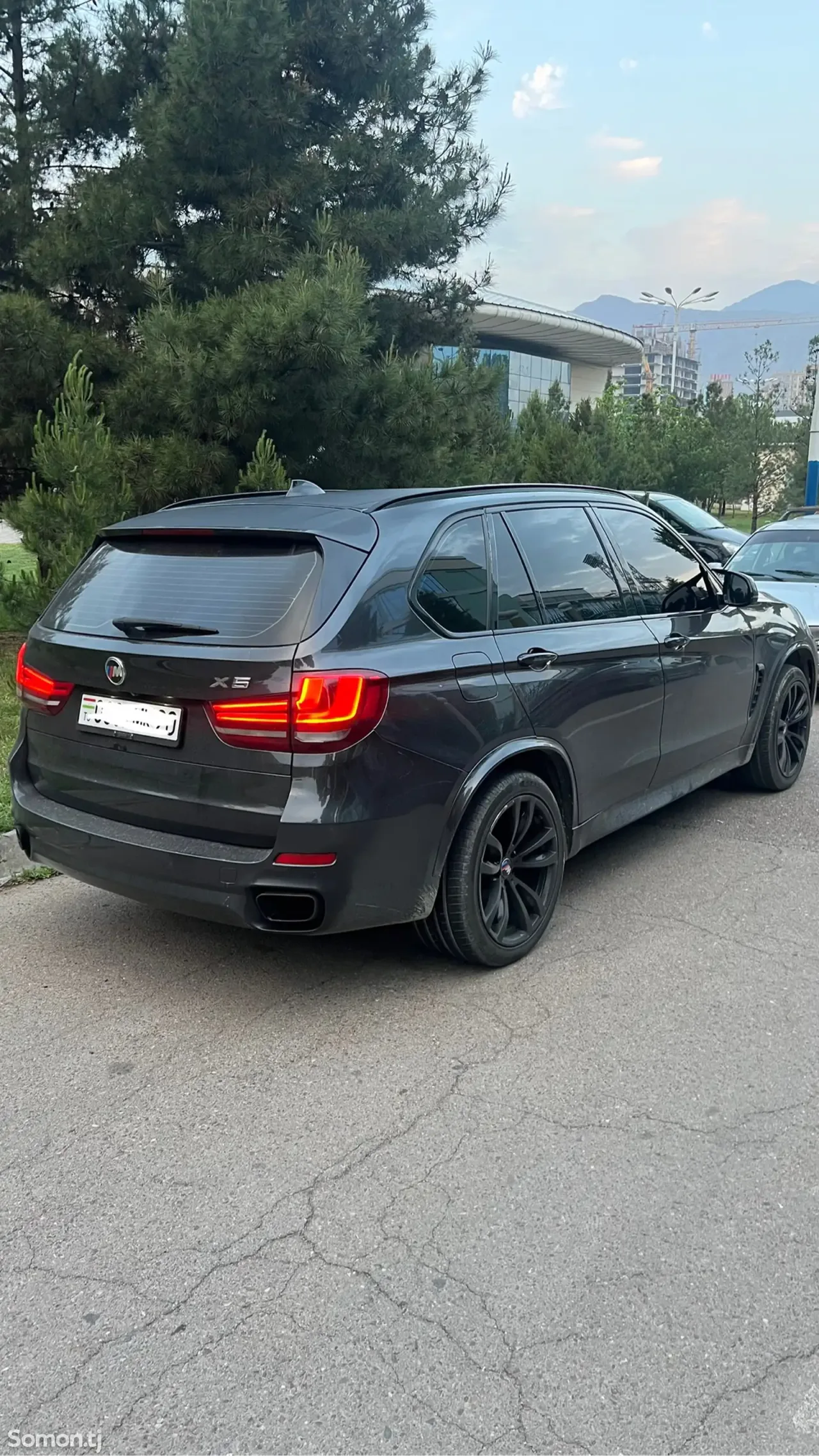 BMW X5 M 2016 · 4.4 AT