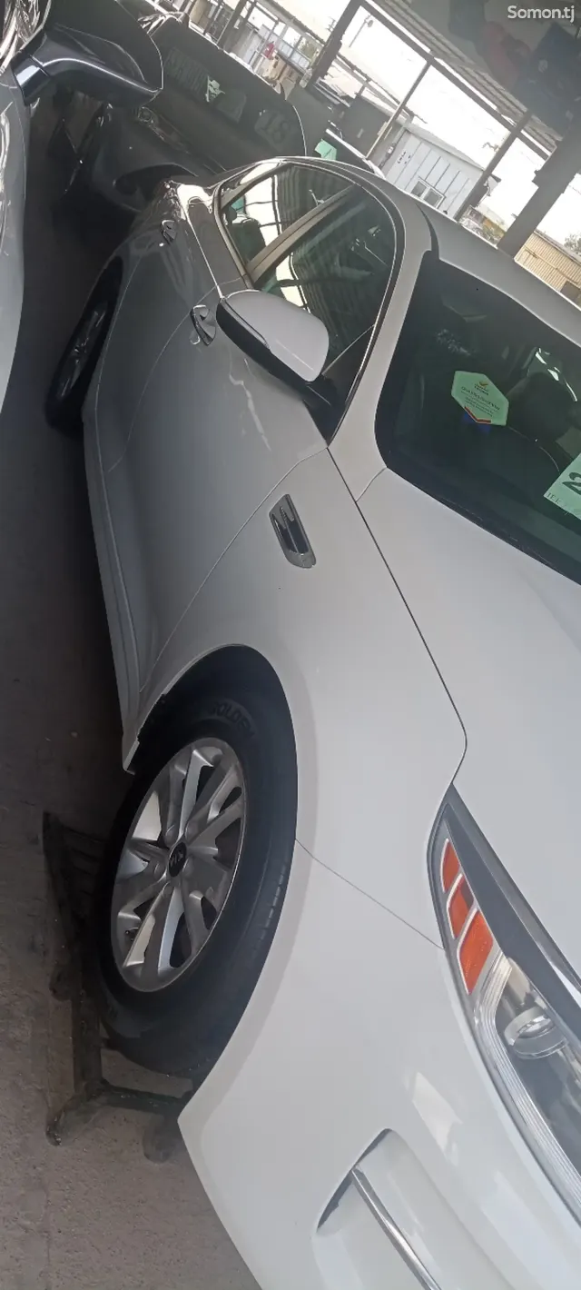 Kia Optima 2018 · 2.4 AT